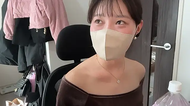 karenchaaan online show from 1, 3, 2026