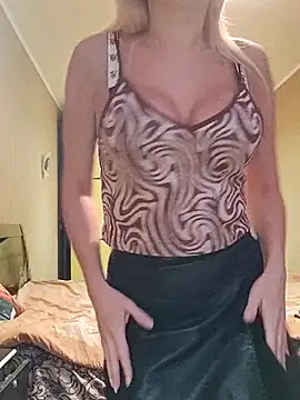 SelinaLovqx online show from 20, 12, 2025