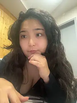 Snapshot of miomyao chatting on 4, 12, 2025 miomyao online show from 4, 12, 2025