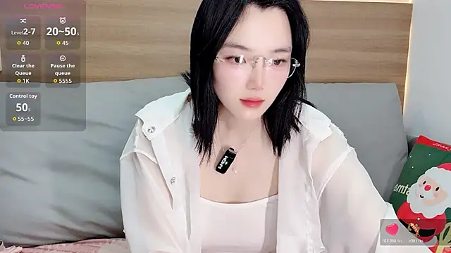 Snapshot of upoo7lt chatting on 3, 2, 2026 upoo7lt online show from 3, 2, 2026