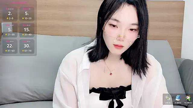 Snapshot of upoo7lt chatting on 11, 2, 2026 upoo7lt online show from 11, 2, 2026