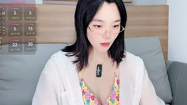 Snapshot of upoo7lt chatting on 22, 2, 2026 upoo7lt online show from 22, 2, 2026