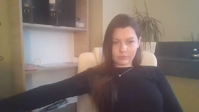 Snapshot of DollyRoma chatting on 6, 11, 2025 DollyRoma online show from 6, 11, 2025