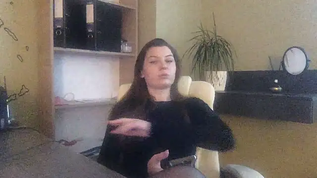 Snapshot of DollyRoma chatting on 7, 11, 2025 DollyRoma online show from 7, 11, 2025