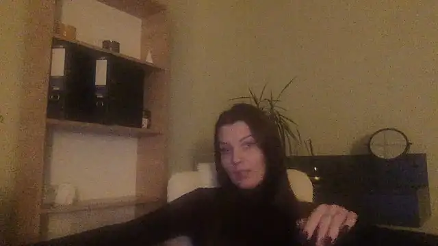 Snapshot of DollyRoma chatting on 26, 11, 2025 DollyRoma online show from 26, 11, 2025