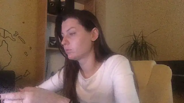 Snapshot of DollyRoma chatting on 17, 12, 2025 DollyRoma online show from 17, 12, 2025