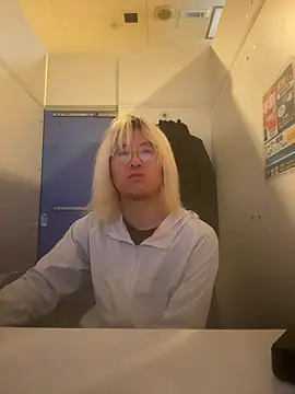 MUIMUICHAN27 online show from 30, 11, 2025