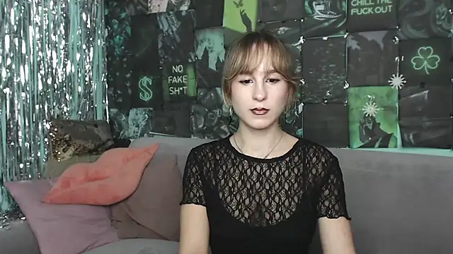 Snapshot of AlishaKellyi chatting on 26, 10, 2025 AlishaKellyi online show from 26, 10, 2025