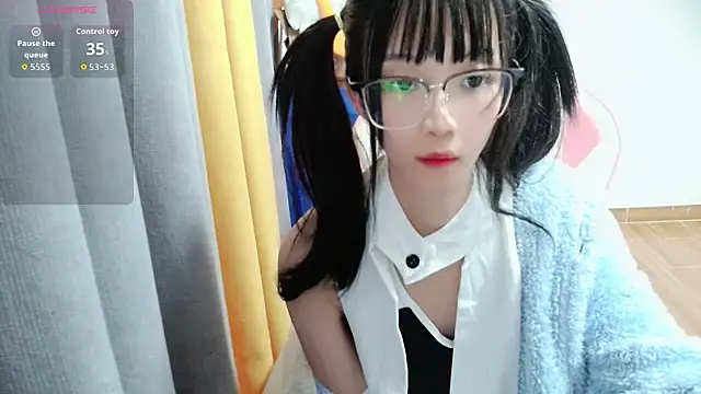 Snapshot of xiaoxiao--baby chatting on 4, 11, 2025 xiaoxiao--baby online show from 4, 11, 2025