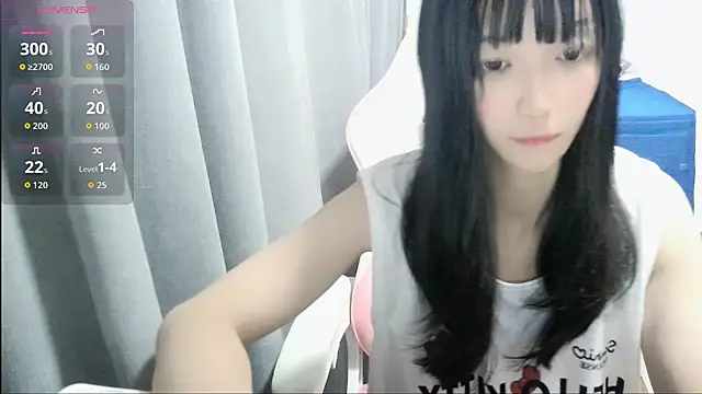Snapshot of xiaoxiao--baby chatting on 10, 11, 2025 xiaoxiao--baby online show from 10, 11, 2025
