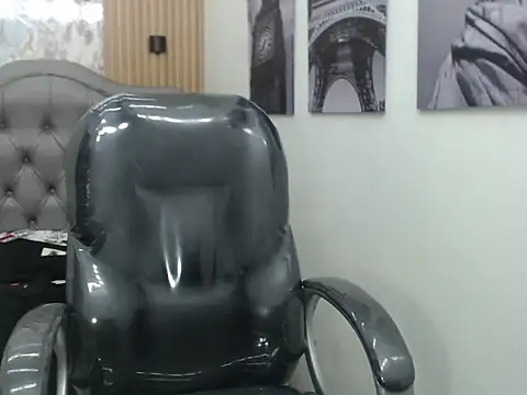 Snapshot of paul_ponce chatting on 1, 11, 2025 paul ponce online show from 1, 11, 2025