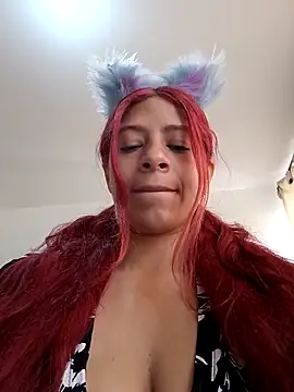 Snapshot of Lunatemptress4 chatting on 18, 12, 2025 Lunatemptress4 online show from 18, 12, 2025