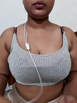 Snapshot of PORI-MONI2025 chatting on 8, 11, 2025 PORI-MONI2025 online show from 8, 11, 2025