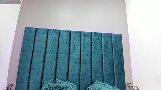 Snapshot of Videl_Star chatting on 18, 11, 2025 Videl Star online show from 18, 11, 2025