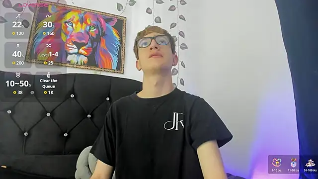 Snapshot of Erick_Taylor3 chatting on 8, 11, 2025 Erick Taylor3 online show from 8, 11, 2025