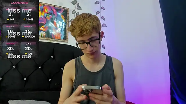 Snapshot of Erick_Taylor3 chatting on 17, 11, 2025 Erick Taylor3 online show from 17, 11, 2025