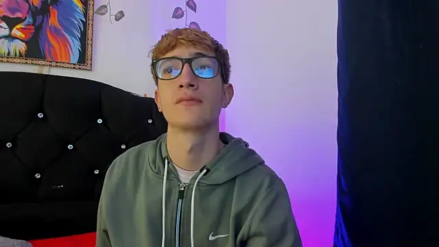 Snapshot of Erick_Taylor3 chatting on 20, 11, 2025 Erick Taylor3 online show from 20, 11, 2025