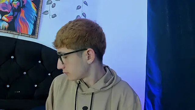 Snapshot of Erick_Taylor3 chatting on 21, 11, 2025 Erick Taylor3 online show from 21, 11, 2025