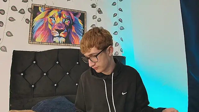 Snapshot of Erick_Taylor3 chatting on 26, 11, 2025 Erick Taylor3 online show from 26, 11, 2025