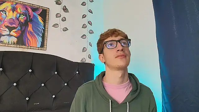 Snapshot of Erick_Taylor3 chatting on 27, 11, 2025 Erick Taylor3 online show from 27, 11, 2025