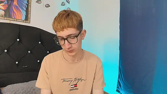 Snapshot of Erick_Taylor3 chatting on 5, 12, 2025 Erick Taylor3 online show from 5, 12, 2025