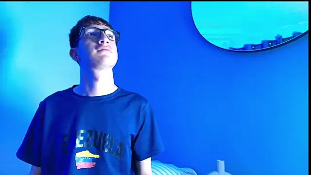 Snapshot of Erick_Taylor3 chatting on 5, 2, 2026 Erick Taylor3 online show from 5, 2, 2026