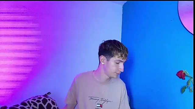 Snapshot of Erick_Taylor3 chatting on 15, 2, 2026 Erick Taylor3 online show from 15, 2, 2026