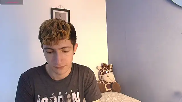 Snapshot of Erick_Taylor3 chatting on 13, 7, 2026 Erick Taylor3 online show from 13, 7, 2026