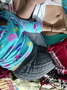 Snapshot of marimar_24 chatting on 24, 10, 2025 marimar 24 online show from 24, 10, 2025