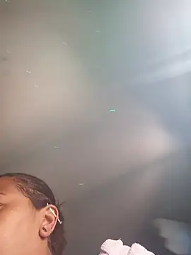 Snapshot of marimar_24 chatting on 15, 12, 2025 marimar 24 online show from 15, 12, 2025