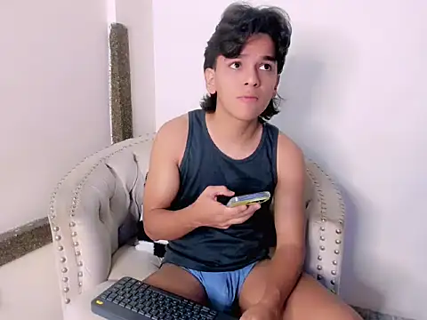 Snapshot of Salomon_Mendoza chatting on 16, 12, 2025 Salomon Mendoza online show from 16, 12, 2025