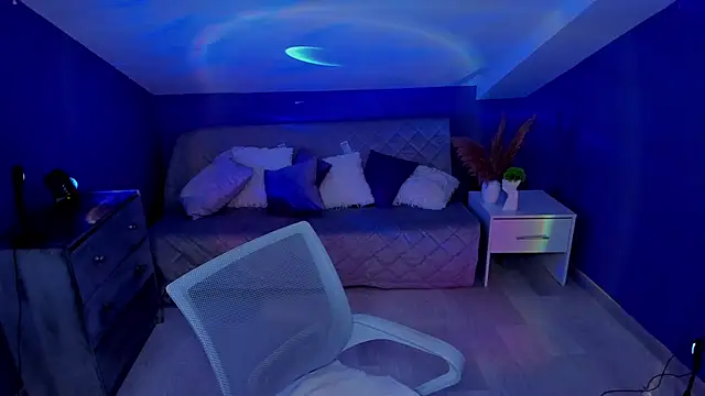 Snapshot of MadamMilly_ chatting on 26, 11, 2025 MadamMilly online show from 26, 11, 2025