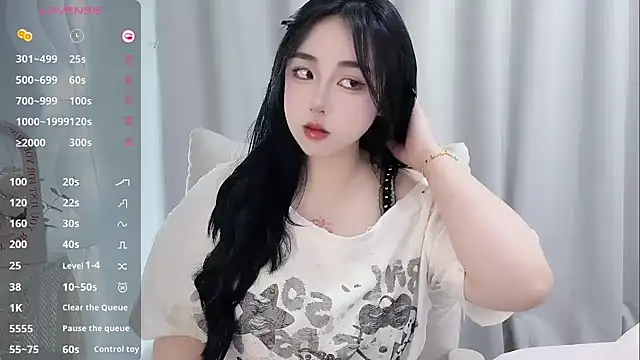 Love-hanzaizai718 online show from 13, 4, 2026