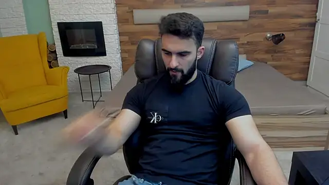 Snapshot of MicahLane chatting on 5, 11, 2025 MicahLane online show from 5, 11, 2025