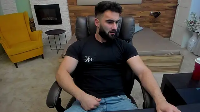 Snapshot of MicahLane chatting on 8, 11, 2025 MicahLane online show from 8, 11, 2025