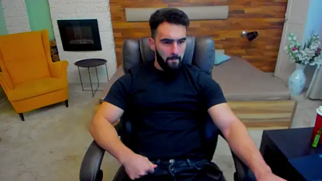 Snapshot of MicahLane chatting on 14, 11, 2025 MicahLane online show from 14, 11, 2025