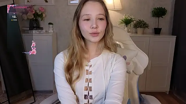 Snapshot of insaneinsomnia chatting on 1, 11, 2025 insaneinsomnia online show from 1, 11, 2025