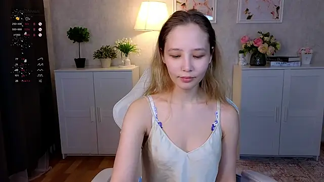 Snapshot of insaneinsomnia chatting on 10, 11, 2025 insaneinsomnia online show from 10, 11, 2025