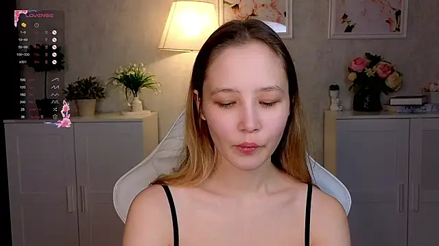 Snapshot of insaneinsomnia chatting on 24, 11, 2025 insaneinsomnia online show from 24, 11, 2025