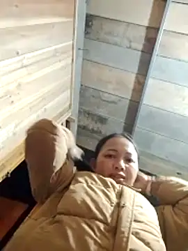 Snapshot of TRIEUTRIEU20 chatting on 23, 11, 2025 TRIEUTRIEU20 online show from 23, 11, 2025