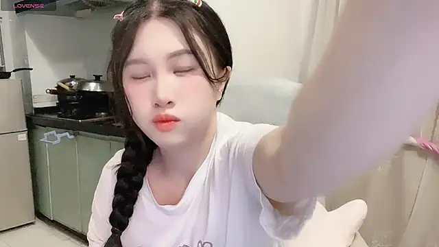 Snapshot of anna-888- chatting on 14, 11, 2025 anna-888- online show from 14, 11, 2025