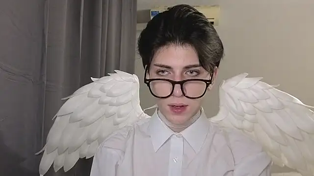 Snapshot of Oliver_star_boy_ chatting on 30, 10, 2025 Oliver star boy online show from 30, 10, 2025