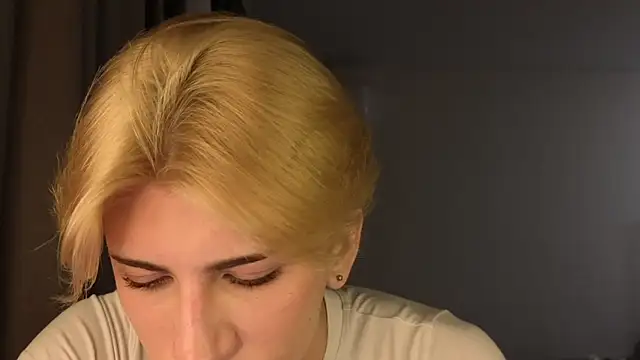 Snapshot of Oliver_star_boy_ chatting on 7, 5, 2026 Oliver star boy online show from 7, 5, 2026