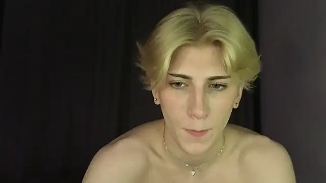 Snapshot of Oliver_star_boy_ chatting on 9, 5, 2026 Oliver star boy online show from 9, 5, 2026