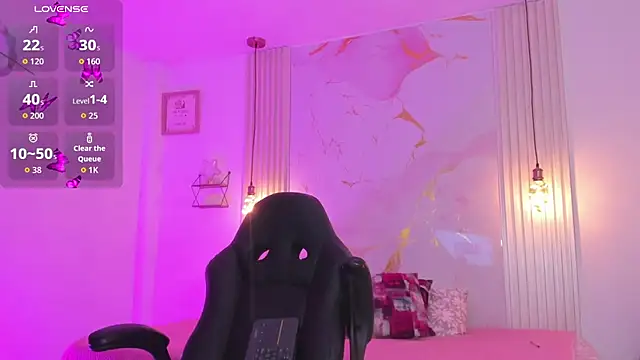 amber white15 online show from 13, 4, 2026