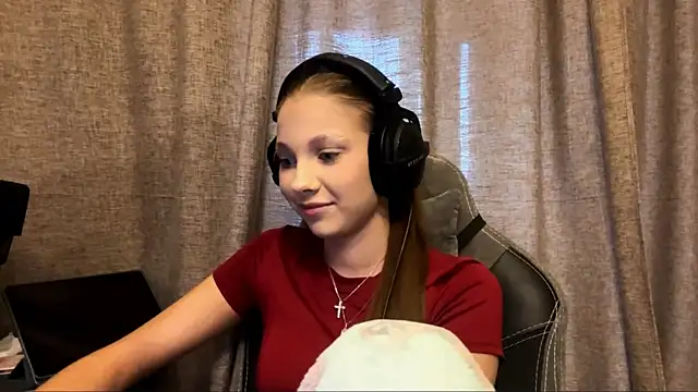 Snapshot of Softixq chatting on 29, 10, 2025 Softixq online show from 29, 10, 2025