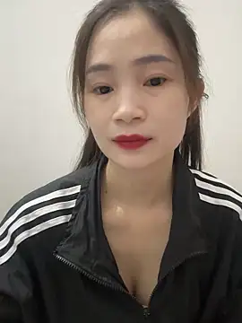 Snapshot of Pig_pig11 chatting on 12, 11, 2025 Pig pig11 online show from 12, 11, 2025