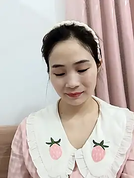 Snapshot of Pig_pig11 chatting on 3, 12, 2025 Pig pig11 online show from 3, 12, 2025