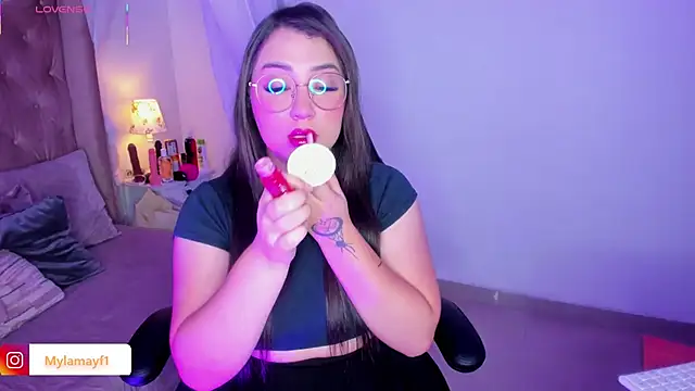 Snapshot of Myla_mayfield chatting on 8, 11, 2025 Myla mayfield online show from 8, 11, 2025