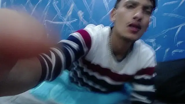 Snapshot of SavageLover_ chatting on 4, 12, 2025 SavageLover online show from 4, 12, 2025